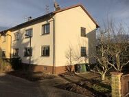 Doppelhaushälfte mit 115qm Nebengebäude und großem Garten in ruhiger Lage, Schellbronn - Neuhausen