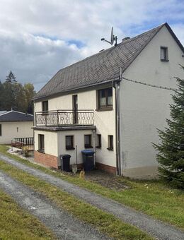 Alleinlage - Wohnhaus mit Ferienbungalow, Schuppen/Stall UND viel Land zum Wohnen oder als FeWO´s - Markneukirchen