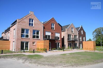 Moderne Neubauwohnung im Dachgeschoss mit Balkon - Aurich-Haxtum!