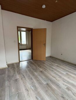 Gepflegte 2-Zimmer-Wohnung in zentraler Lage in Neumünster - Neumünster