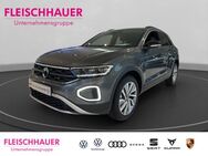 VW T-Roc, 1.5 l TSI Goal digitales, Jahr 2024 - Köln