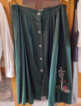 Damenmode Rock und Bluse bestickt Gr. 46 Landhausstil - Aßling