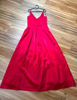 Abendkleid Rot - Isenbüttel