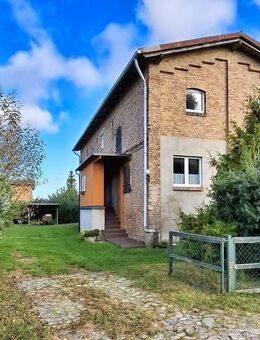 Modernes Wohnen in historischem Gebäude - Familienhaus mit viel Platz bei Ducherow - Rossin
