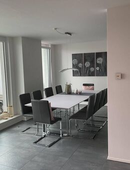 Attraktive 4 Zimmer Maisonette Wohnung mit Dachterrasse, Lift, Skyline- und Taunusblick - Frankfurt (Main)