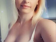 NEU 💋 Sara 💋 blonde Schönheit - Nürnberg