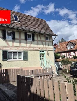 Historisches Fachwerkhaus mit Nebengebäude im Herzen von Oberhöchstadt - Kronberg (Taunus)