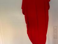 Rotes langes Kleid - Metten