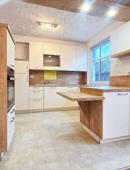 Raumwunder mit großem Wohlfühlfaktor & toller Einbauküche - Aken (Elbe)