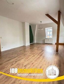 GROSSE 4 RAUMWOHNUNG IM DACHGESCHOSS - Freital