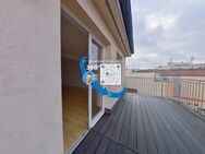 Lichtdurchflutete Dachgeschosswohnung mit großzügiger Dachterrasse in Innenstadtlage von Schwerin - Schwerin