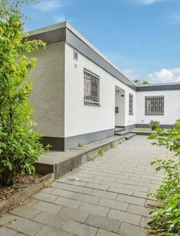 Bungalow mit hochwertiger Küche - 5 Zimmer + Garage saniert - Köln