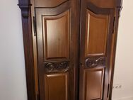 Massiver Holzschrank, Gelsenkirchener Barock (Nussbaum), gut erhalten - Dortmund