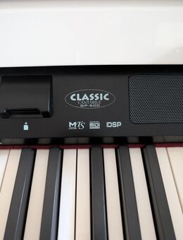 Classic weißer E Flügel - Saarlouis