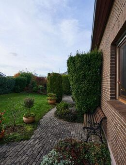 Großzügiges EFH mit ausgebautem UG, Loggia & Traumgarten - ideal für Familien - Dettenhausen