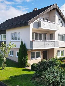 Attraktives Domizil am Ortsrand, mit vielen Möglichkeiten für Familie, Arbeit und Freizeit - Sonnenbühl