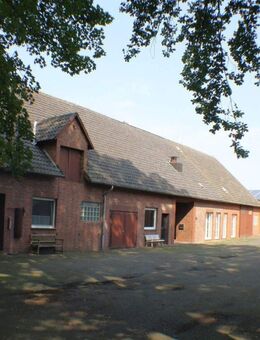 """RESERVIERT""" Wohnen, wo Pferde sich wohlfühlen - mit Reithalle und großzügigen Weideflächen - Diepenau