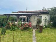 Kleines Ferienhaus mit Gartengrundstück in Stralsund/Devin auf Erbpacht zu verkaufen - Stralsund