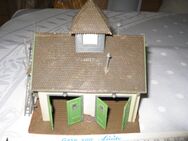 Modell Altes Feuerwehrhaus mit Renovierungsmaterial, neu, Nenngröße TT - Sehnde
