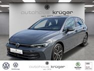 VW Golf, 1.5 8 eTSI Edition 50 El Panodach digitales, Jahr 2024 - Bad Krozingen