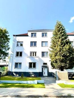 Aufgeteiltes Zinshaus mit 8 Wohneinheiten direkt am Park - Hamburg