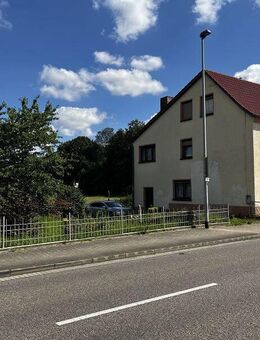 Flößberg: Großes Wohnhaus mit schönem Grundstück, auch für zwei Familien nutzbar! - Frohburg