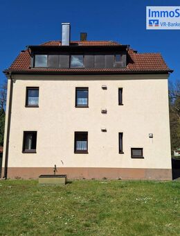 Gepflegtes Dreifamilienhaus in schöner Wohnlage mit zwei Einzelgaragen - Nürnberg