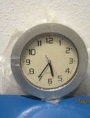 Uhr mit Batterie in 70193