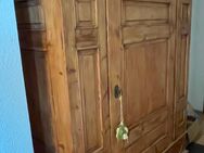 Dielenschrank / Wäscheschrank / Wandschrank 2. Hälfte 18. Jhdt. - Ladenburg