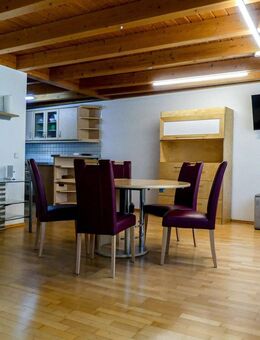 Großzügige Maisonette-Wohnung auf Zeit - Komfortabel & Stilvoll Wohnen - Großbottwar