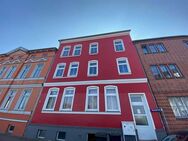 Wir bringen Sie nach OBEN! Traumhafte DG Wohnung mit Einbauküche! - Güstrow
