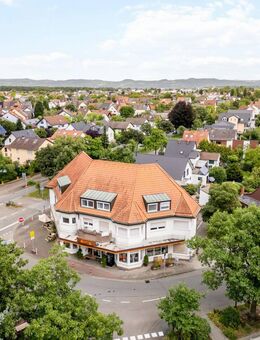 Interessante, lichtdurchflutete Dachgeschosswohnung sucht liebevolle Eigentümer - Viernheim