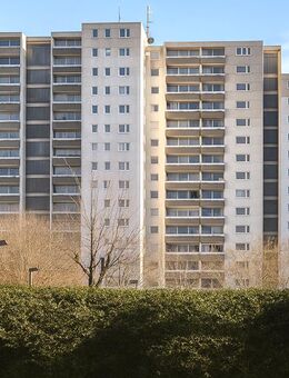 8,7% Nettorendite: Sanierte 1-Zimmer-Wohnung mit Balkon & Stellplatz - Dietzenbach