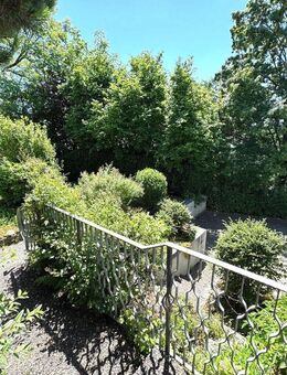 * Großzügiger Bungalow - mit Gartenidylle - Familienoase * - Waiblingen