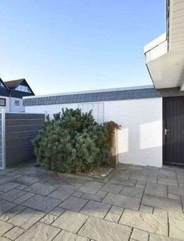 EFH als Bungalow Einliegerwohnung Keller Garage Atrium - Stuhr
