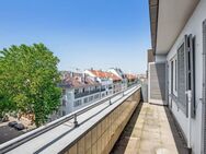 Zentrale City-Wohnung mit 3 Zimmern, Einbauküche, Terrasse mit Fernsicht & Balkon in Stuttgart-Mitte - Stuttgart