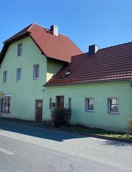 Charmantes Wohnhaus im Dorfkern - Waldhufen