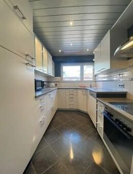 Möbliertes Shared Apartment in Dagersheim Zimmer Progressive ab 01.08.2025 - Böblingen