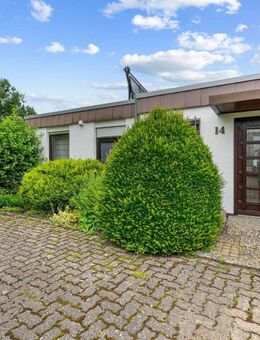 Bungalow mit Wärmepumpe in Ortsrandlage (B-Hohengehren) - Baltmannsweiler