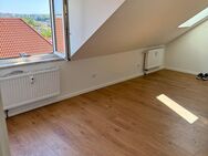 Perfekte Erstwohnung! 1,5 Zimmer mit Tageslichtbad & separatem Schlafbereich - Nürnberg