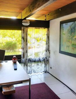 Architektur trifft Freiheit - HUF-Haus mit Studio, Kamin und Potenzial - Odenthal