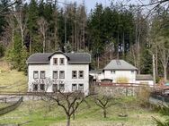 Haupthaus, Nebengebäude und Gartenland - Dippoldiswalde