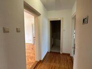 N-Gibitzenhof ~ 2-Zi-Whg mit EBK und kleinem Balkon ~ Holzboden ~ ca. 55,91 m² ~ Sofortbezug möglich - Nürnberg