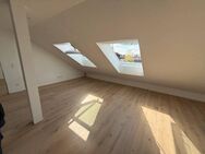 Erstbezug nach Renovierung, 3-Zi-ETW,Gartenanteil ca. 120 m², Parkett, 2 Stellplätze, 91058 Erlangen-Eltersdorf - Erlangen