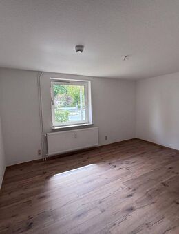 Frisch renovierte 3-Zimmerwohnung im Erdgeschoss in Salzgitter Thiede - Salzgitter