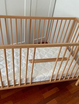 Babybett mit Matratze von BabyOne - Frankfurt (Main)