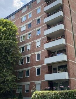 Großzügige 4-Zimmer-Wohnung mit Loggia - Frankfurt (Main)