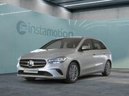 Mercedes B 180, PROGRESSIVE CARPL, Jahr 2022 - München