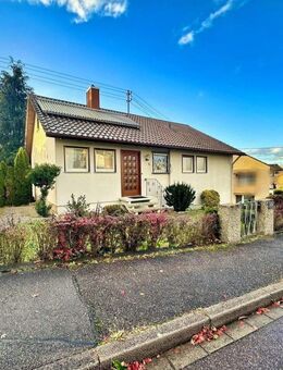 Familienfreundliches Einfamilienhaus mit separater Einliegerwohnung - Lahr (Schwarzwald)