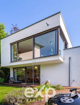 Lichtdurchflutete Villa mit Seeblick - Starnberg